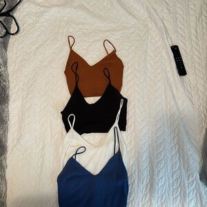 Small 4 pack crop tanks